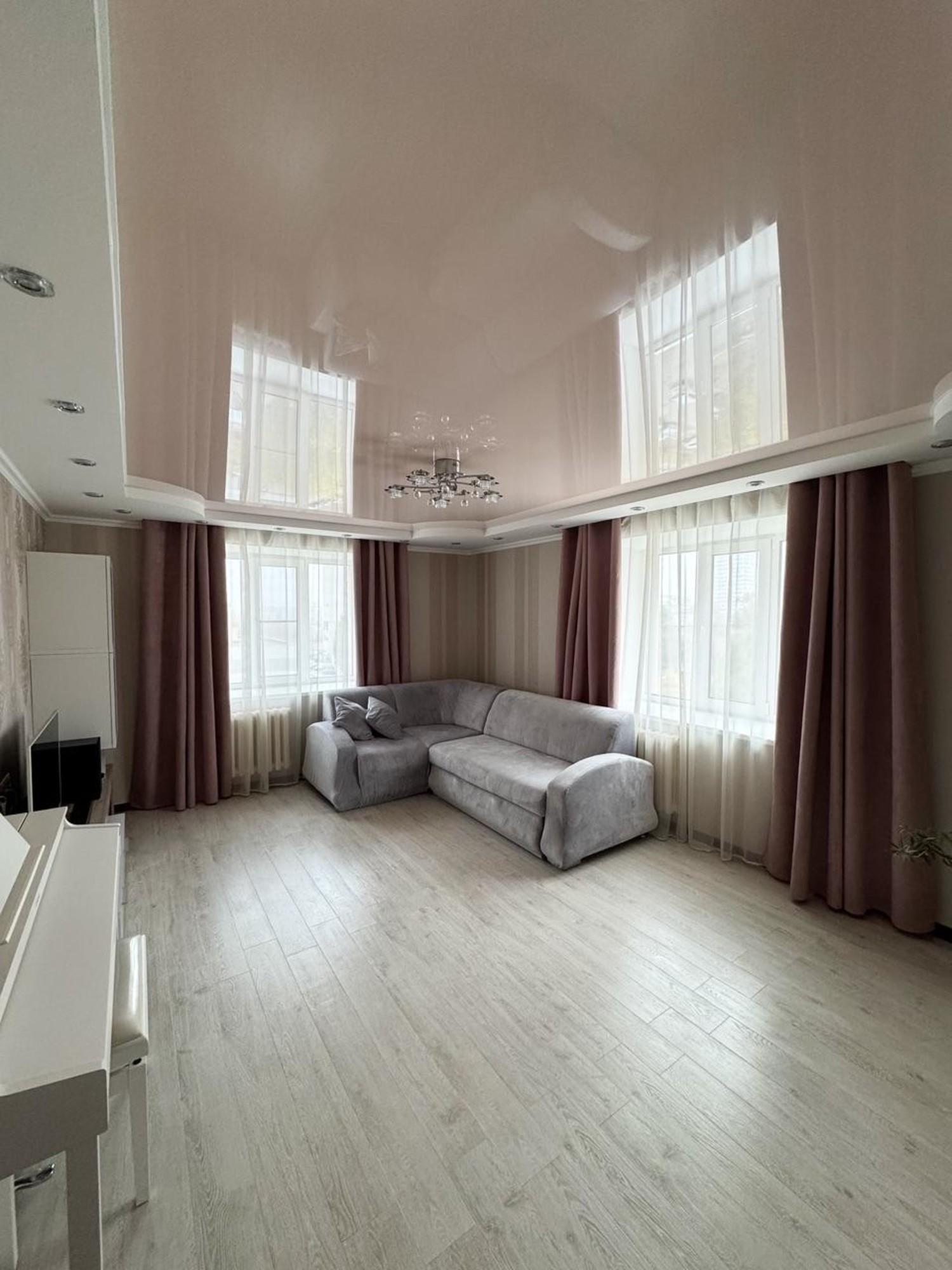 Купить квартиру за 10 550 000 рублей на Карбышева улица, 67а