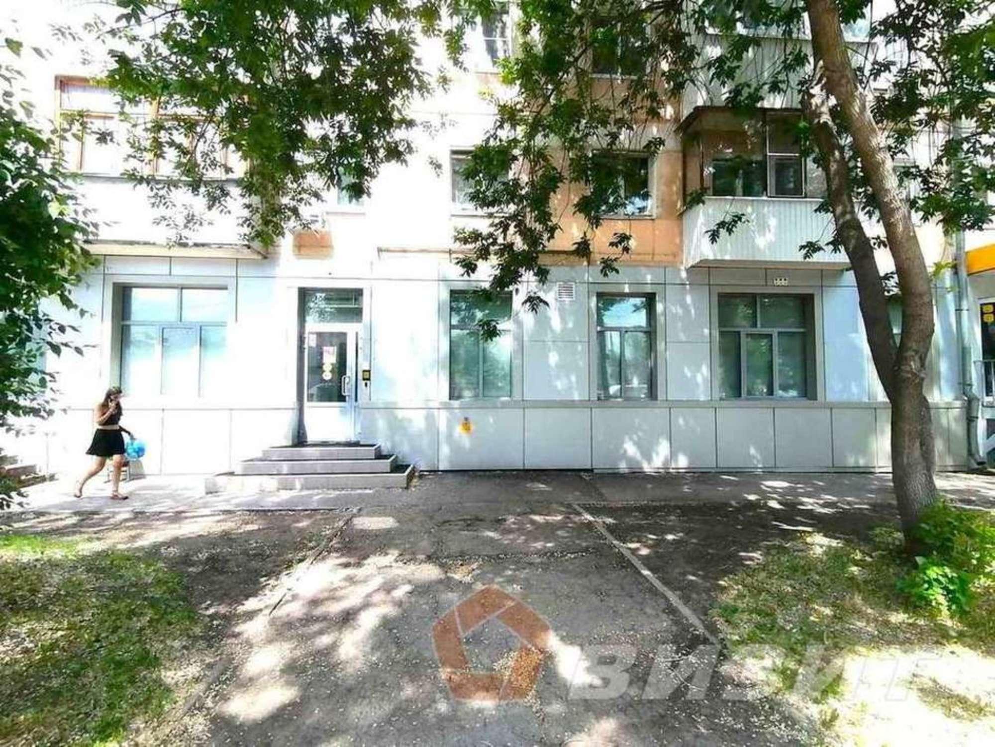 Сдать торговое помещение за 175 000 рублей на Гагарина улица, 32