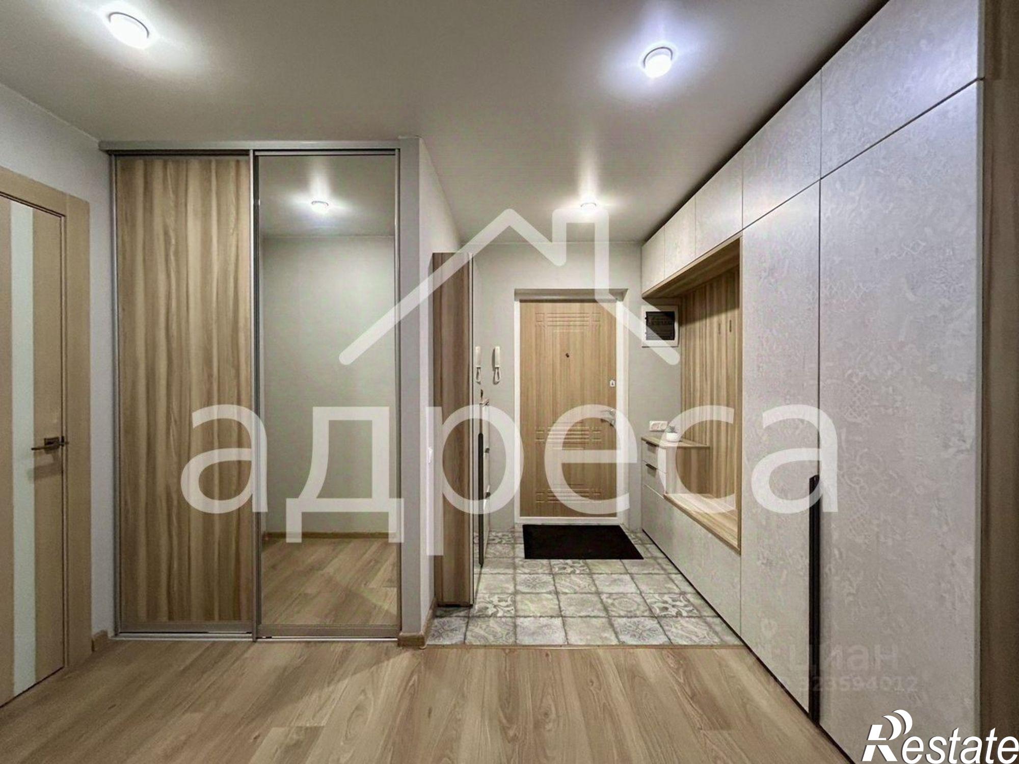 Купить квартиру за 13 500 000 рублей на Революционная улица, 101Б