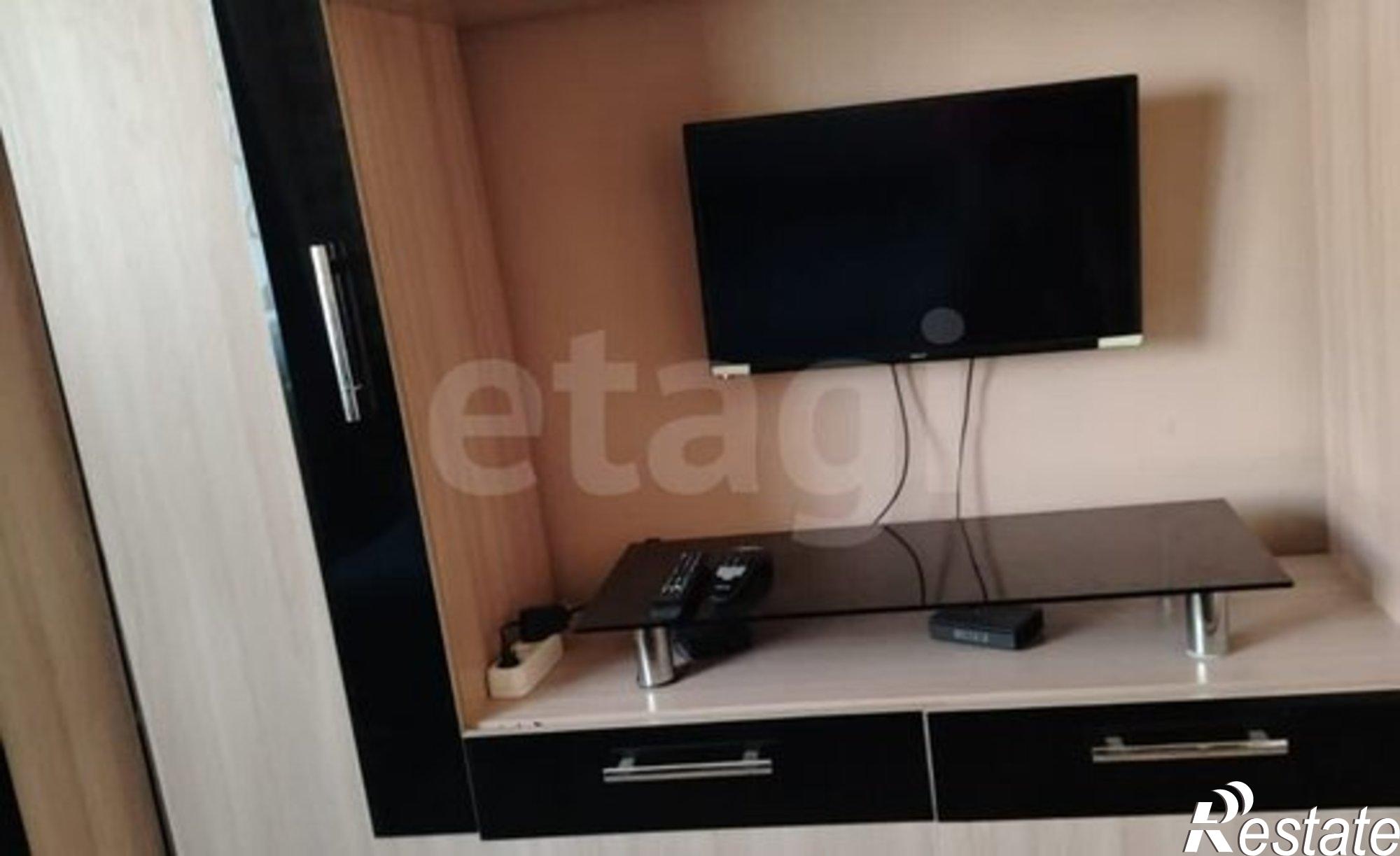 Купить квартиру за 2 700 000 рублей на Днепровский проезд, 5