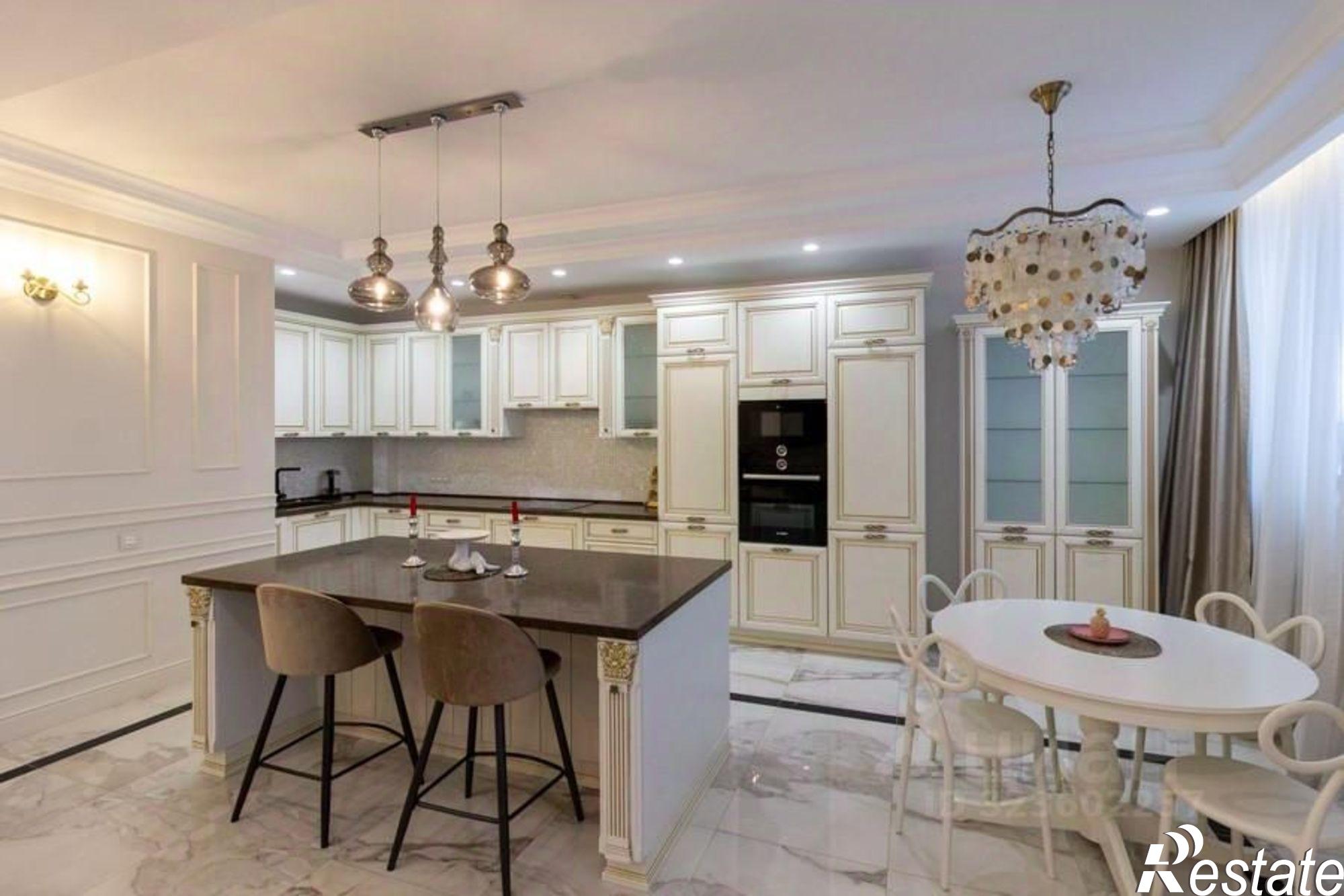 Купить квартиру за 34 900 000 рублей на улица Чкалова, 72