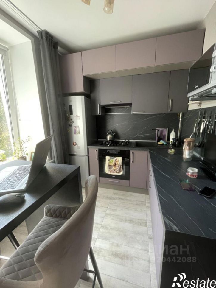 2-комн квартира 2-й кв-л, 52,  д. 52