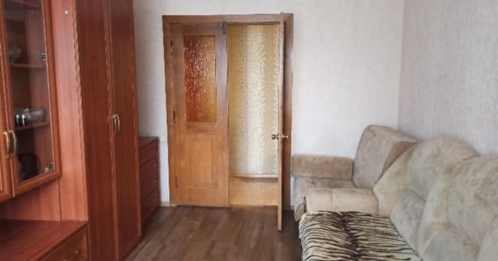 2-комн квартира Победы улица, 76