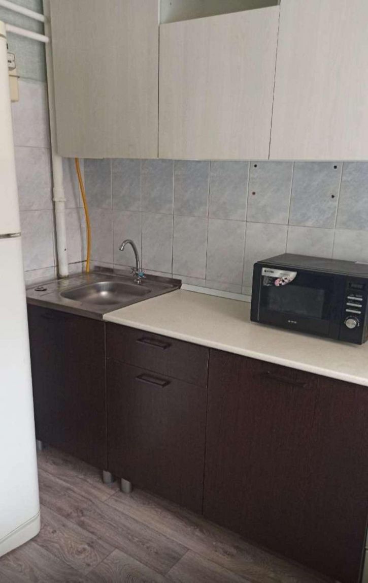 2-комн квартира Победы улица, 76