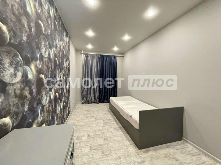 3-комн квартира Тухачевского улица, 249