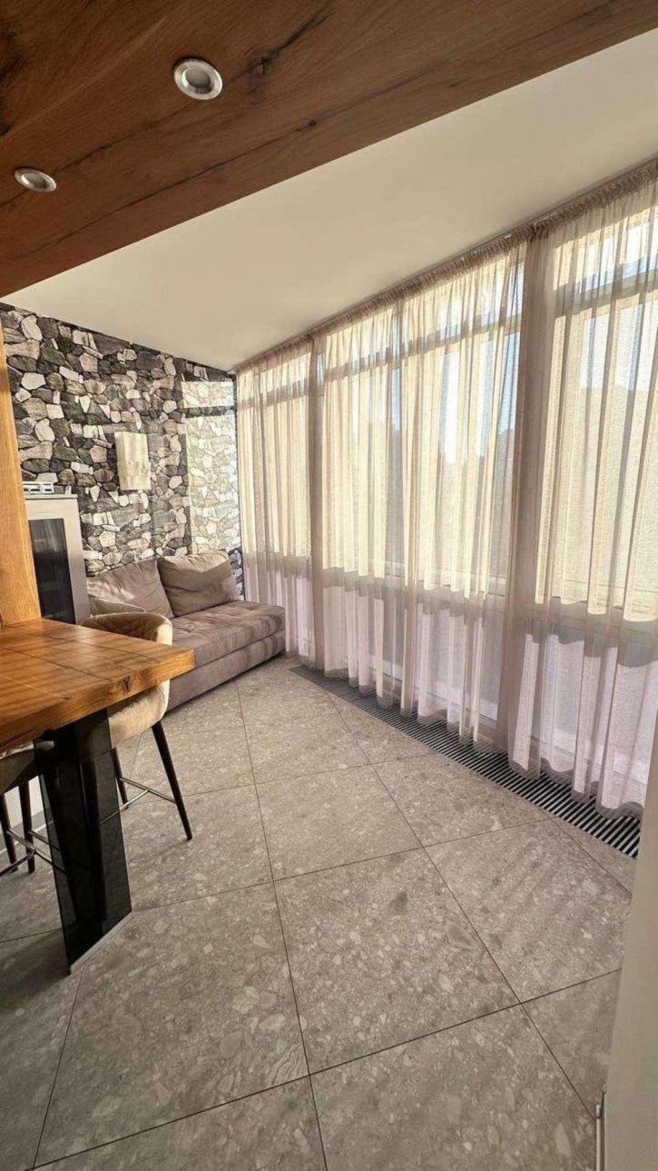 3-комн квартира Советской Армии улица, 253б