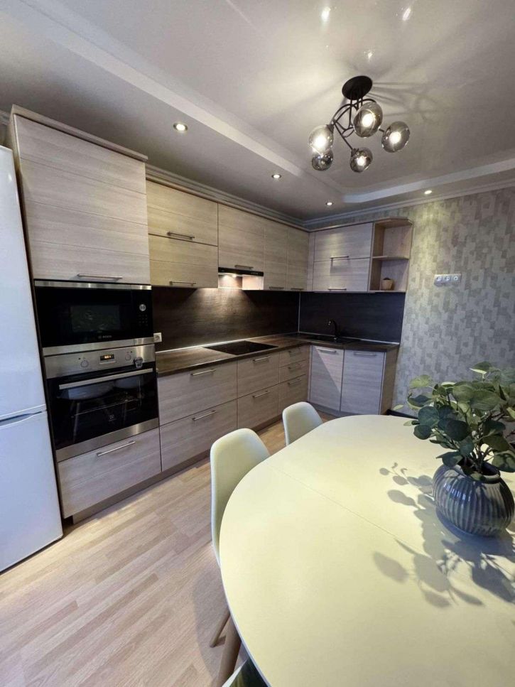 2-комн квартира Карбышева улица, 67а