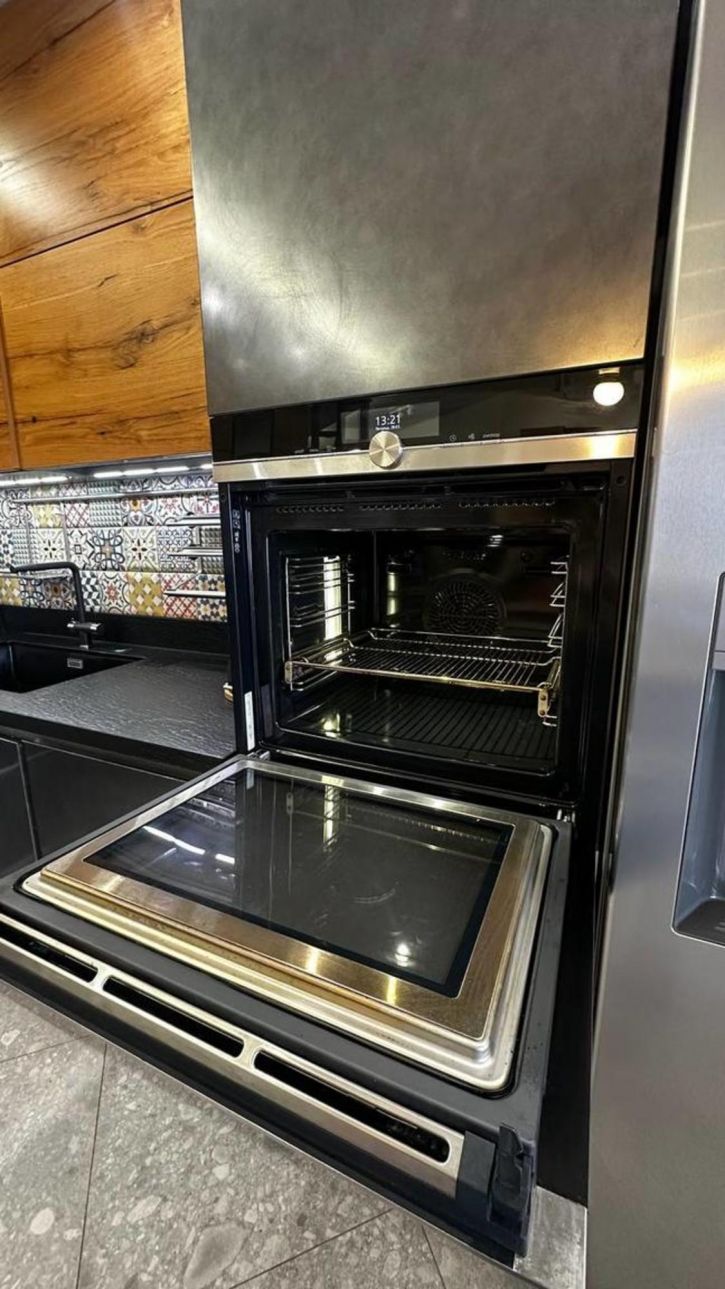 3-комн квартира Советской Армии улица, 253б