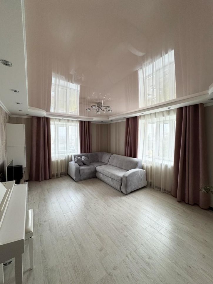 2-комн квартира Карбышева улица, 67а