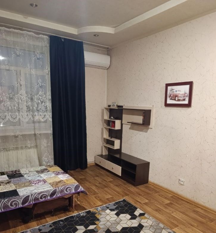 1-комн квартира Победы улица, 170