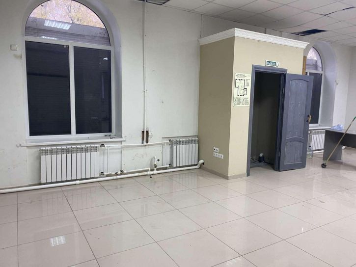 Помещение свободного назначения Советской Армии улица, 206