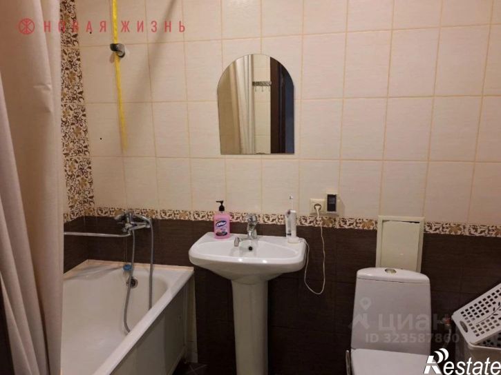 1-комн квартира улица Виталия Жалнина, 12,  д. 12