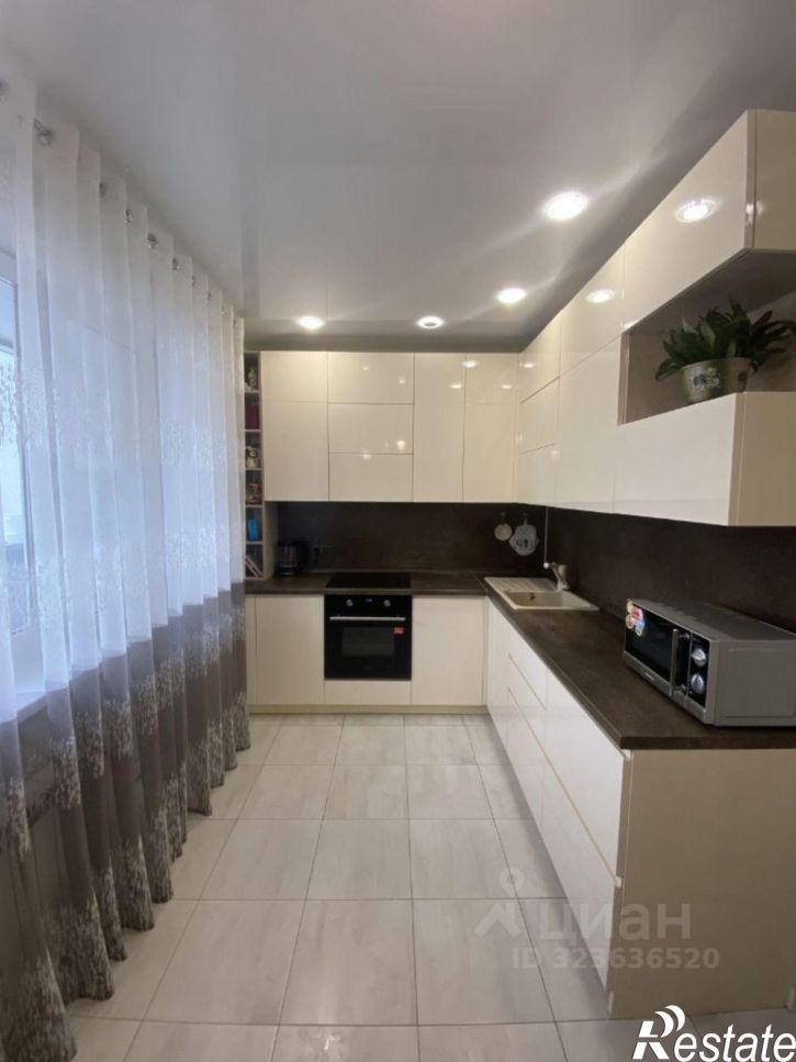 3-комн квартира проспект Карла Маркса, 196,  д. 196