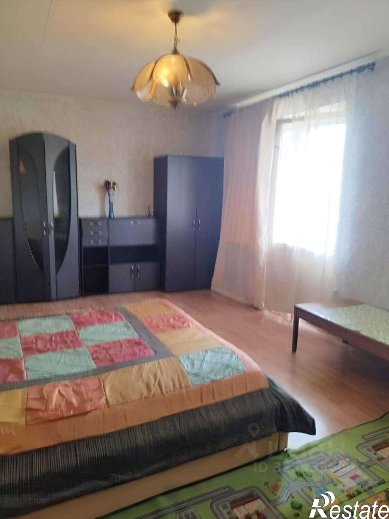 Сдать квартиру за 25 000 рублей на переулок Карякина, 1