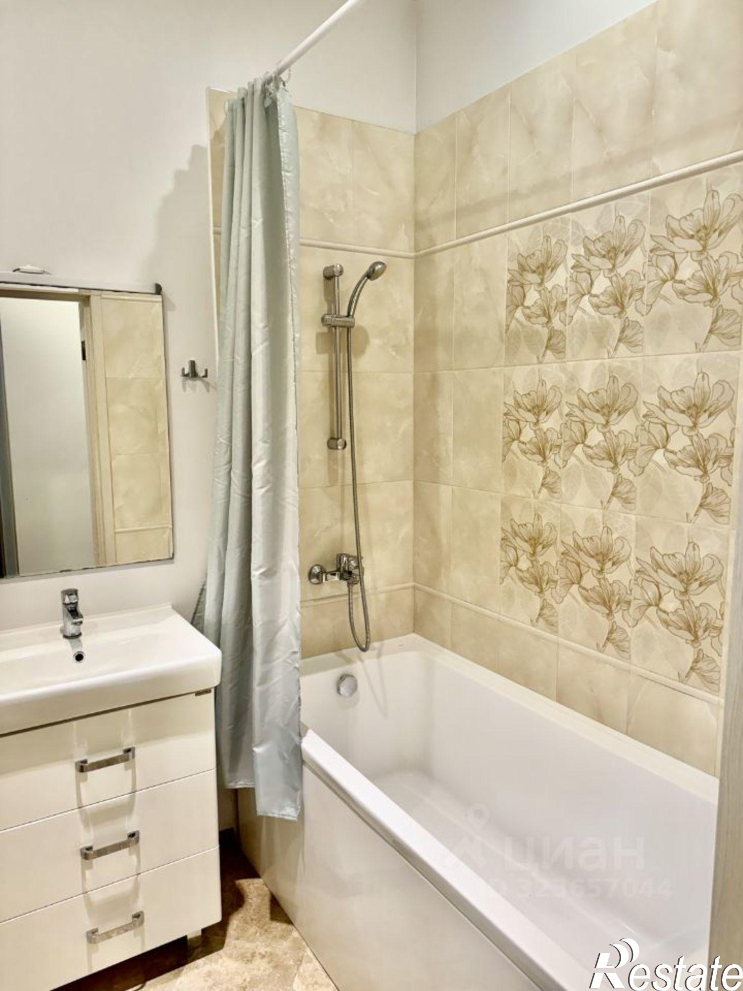 Сдать квартиру за 50 000 рублей на улица Степана Разина, 150