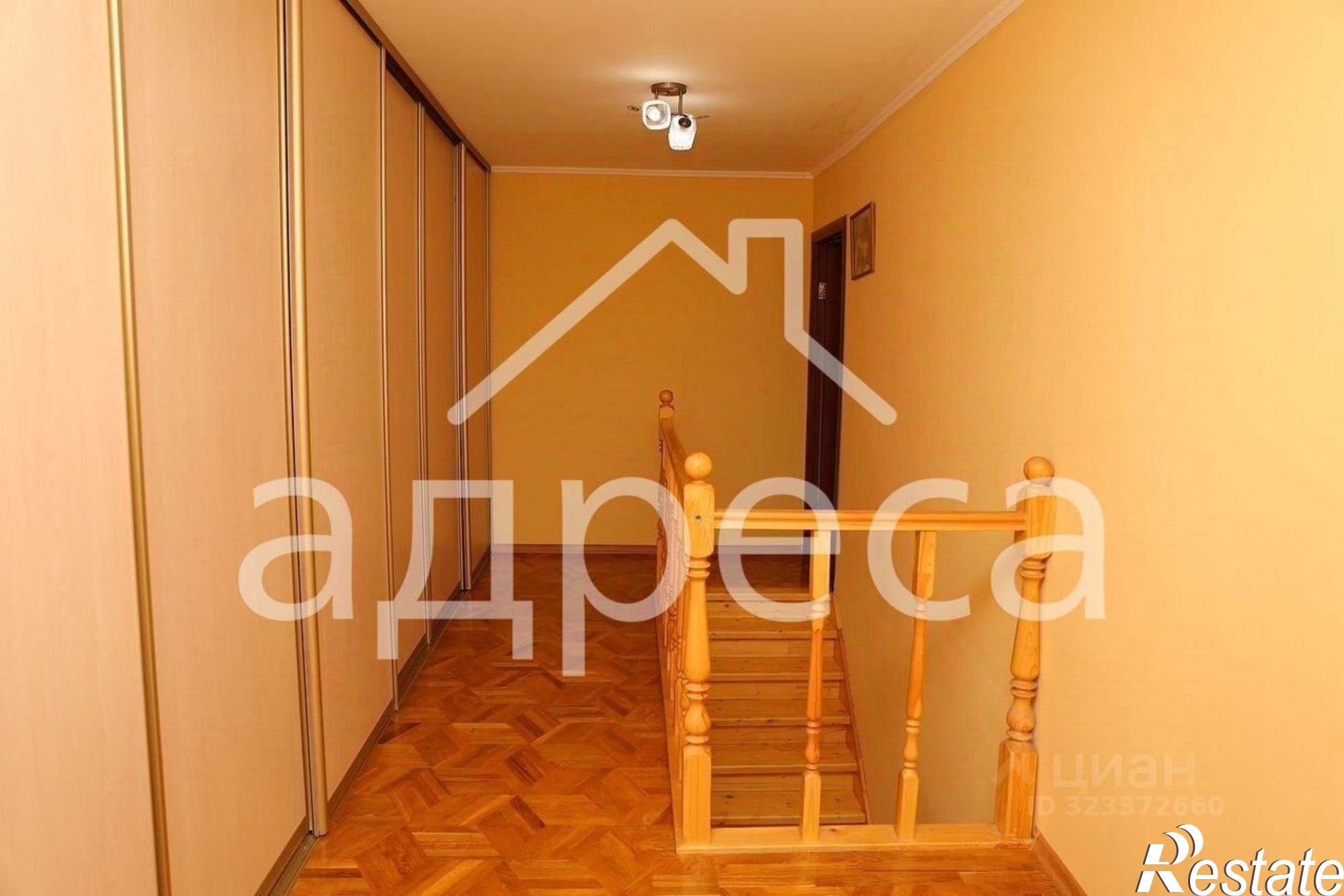 Купить квартиру за 18 000 000 рублей на ул Самарская, 70