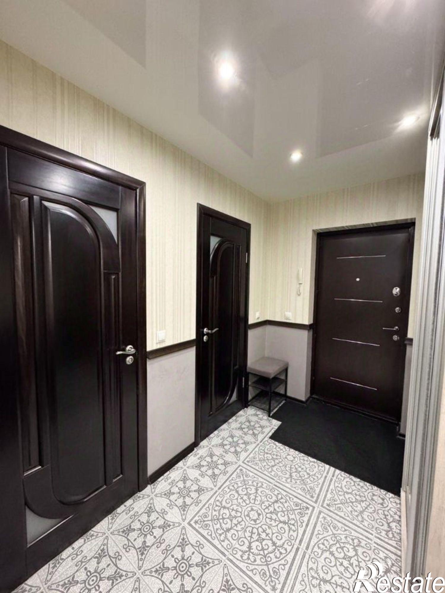 Купить квартиру за 10 990 000 рублей на ул Карбышева, 67а