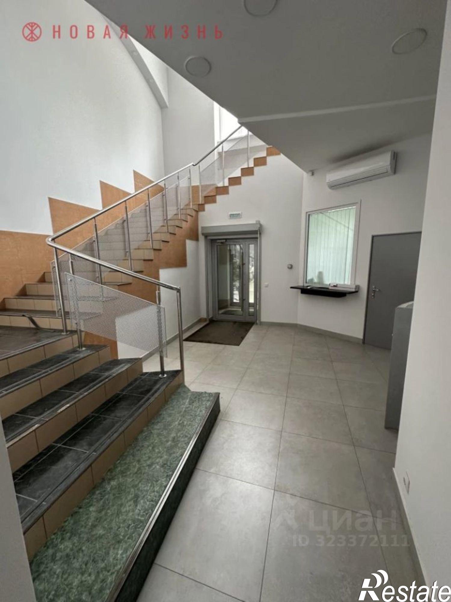 Купить офис, помещение под офис за 108 900 000 рублей на ул Академика Платонова, 10 3