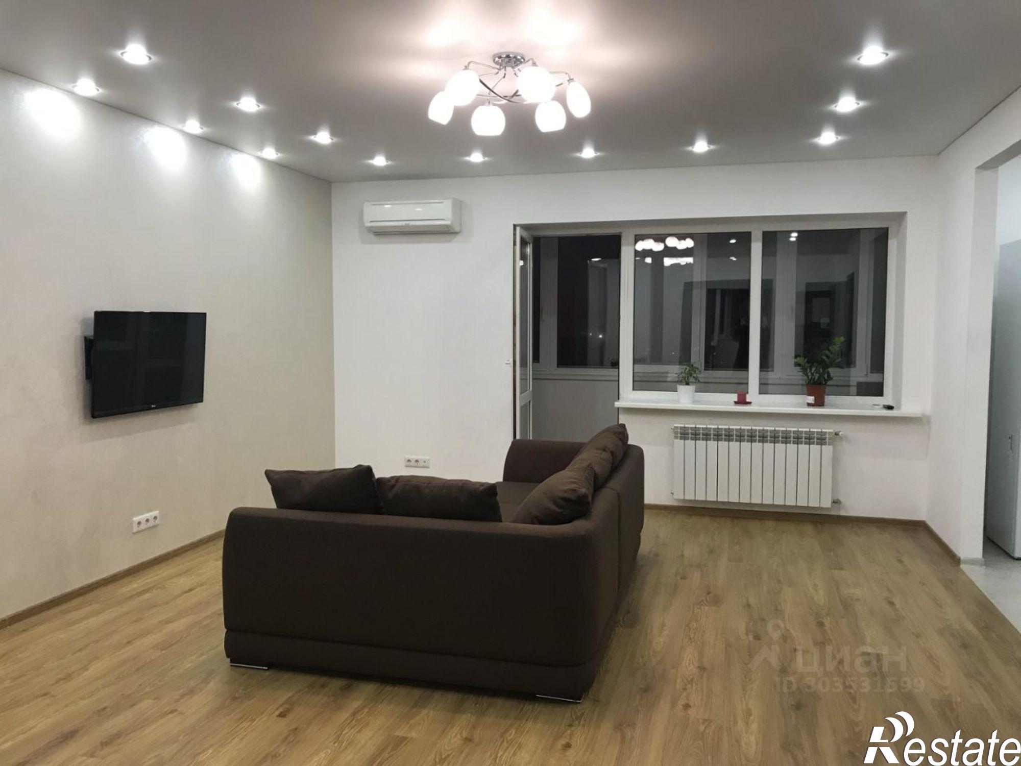 Купить квартиру за 10 744 000 рублей на Революционная улица, 128