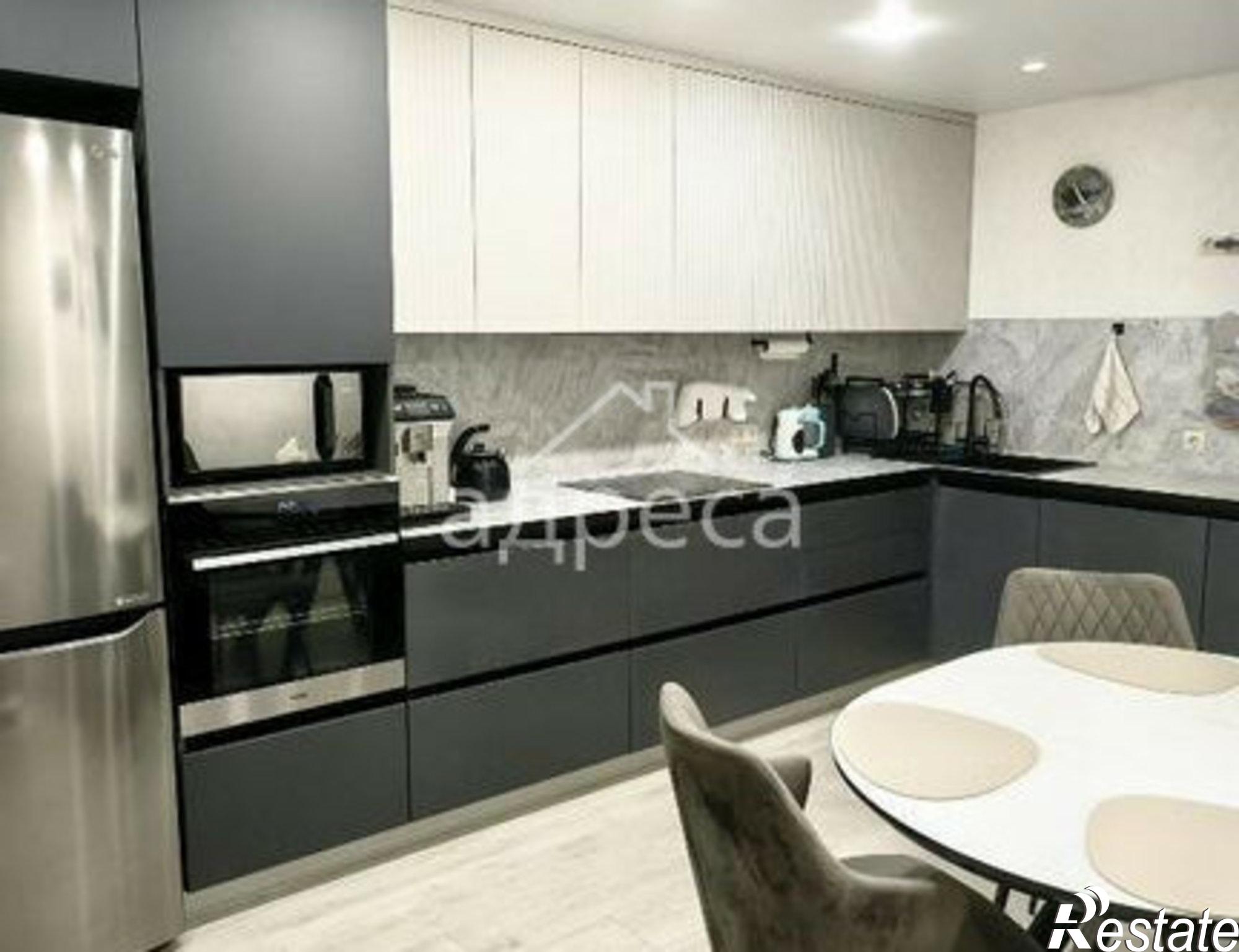 Купить квартиру за 8 050 000 рублей на 1-й кв-л, 69