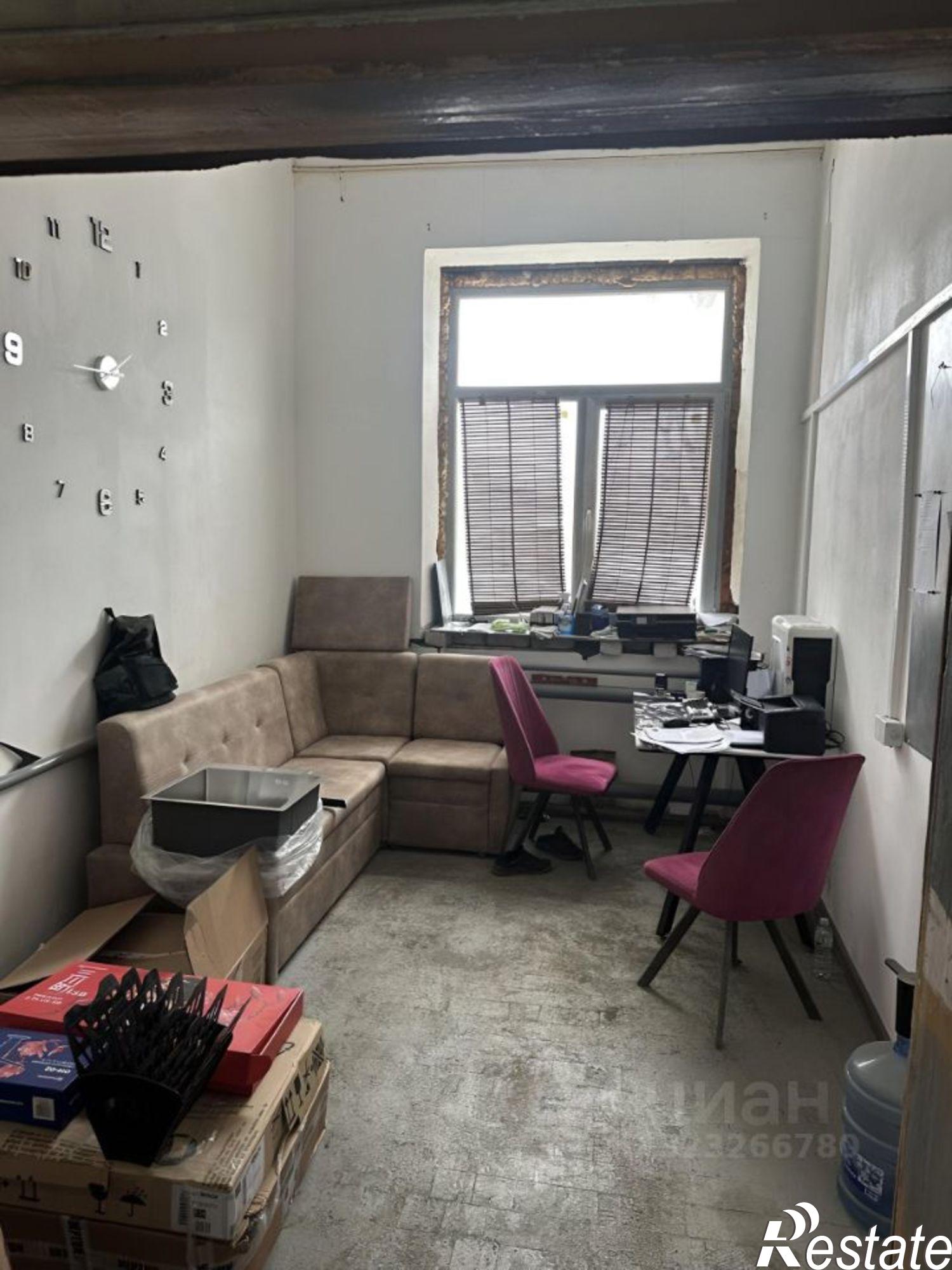 Купить ОСЗ, отдельно стоящее здание за 32 500 500 рублей на улица Земеца, 4