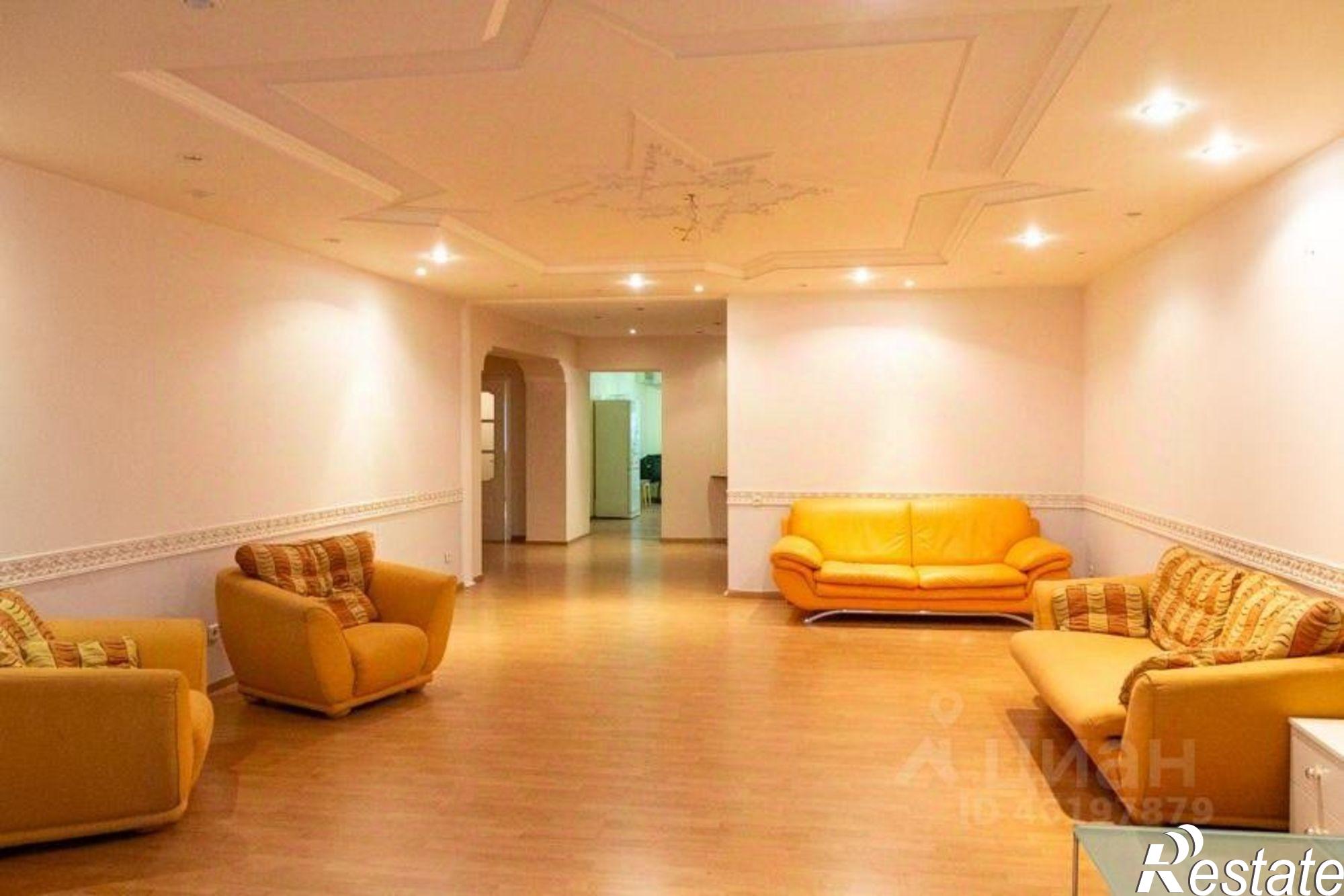 Купить квартиру за 17 000 000 рублей на Арцыбушевская улица, 40