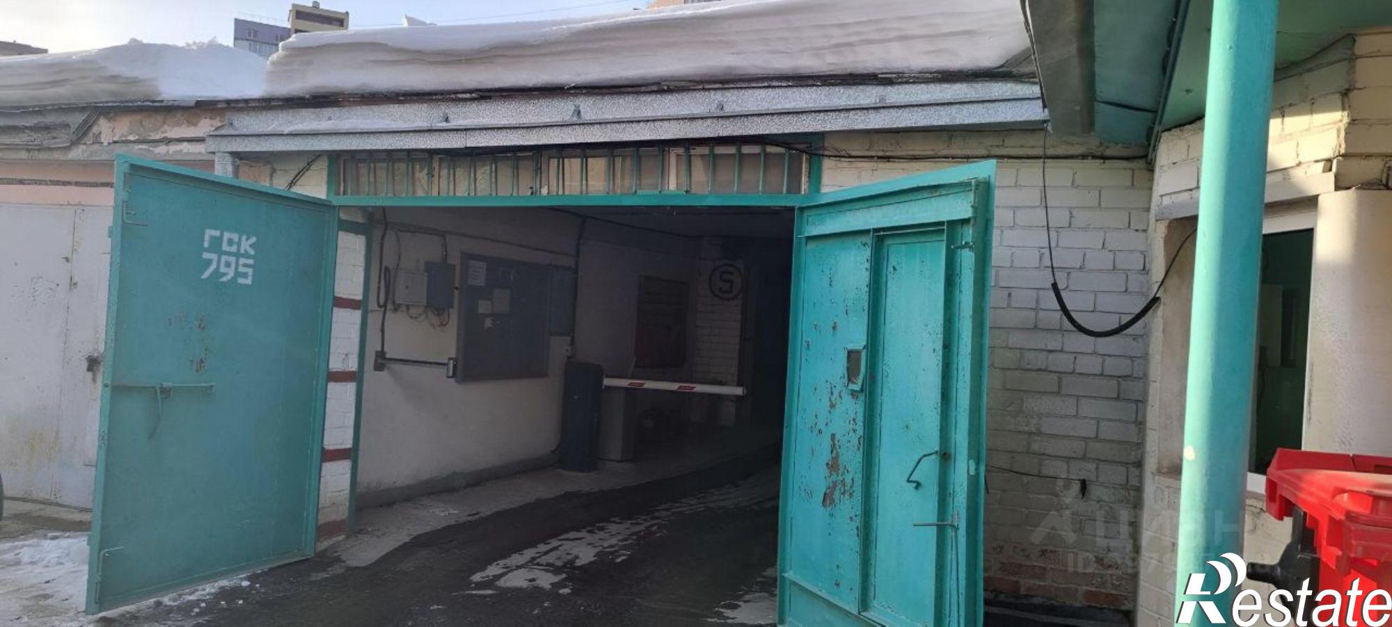 Купить гараж, место в паркинге за 922 862 рублей на ул Солнечная, 36А