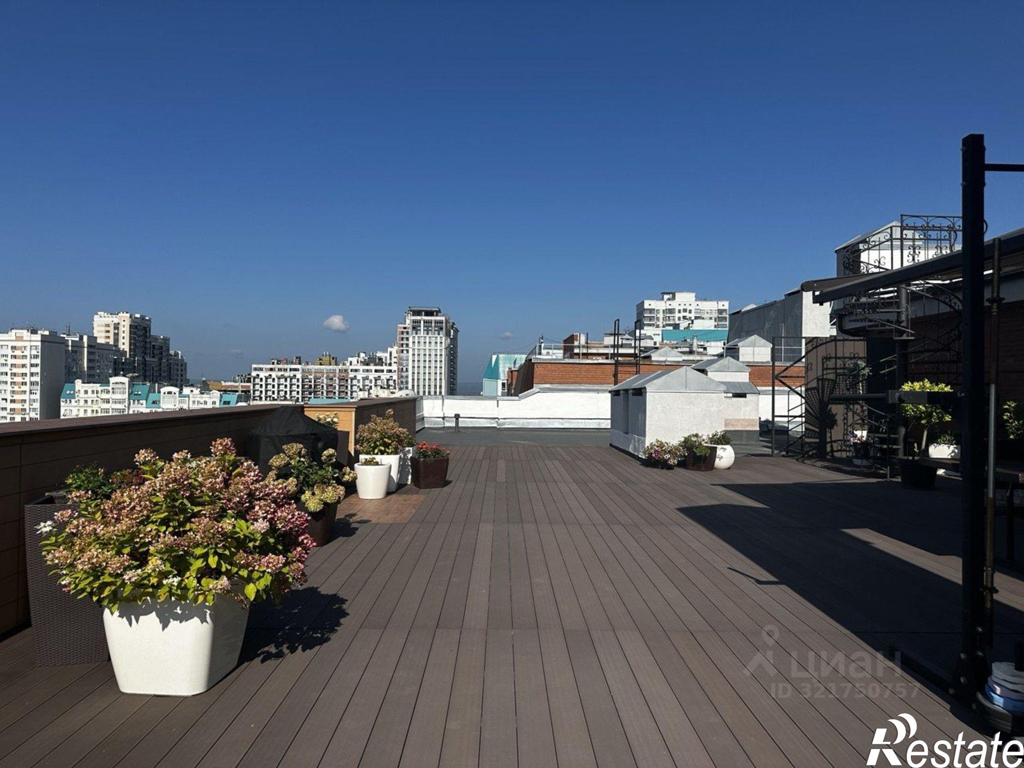 Купить квартиру за 65 000 000 рублей на улица Чкалова, 72