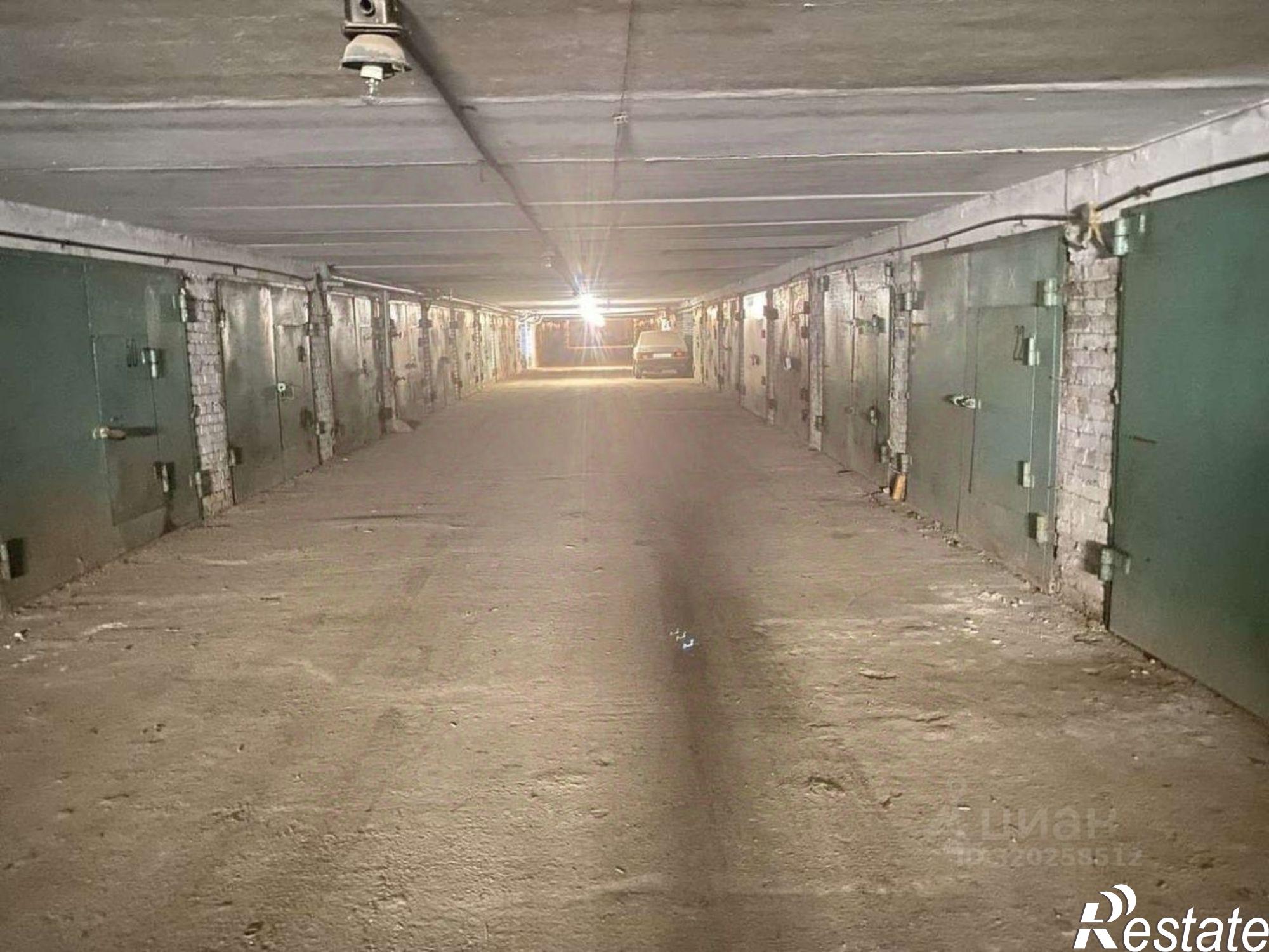 Купить гараж, место в паркинге за 700 002 рублей на ул Демократическая, 61