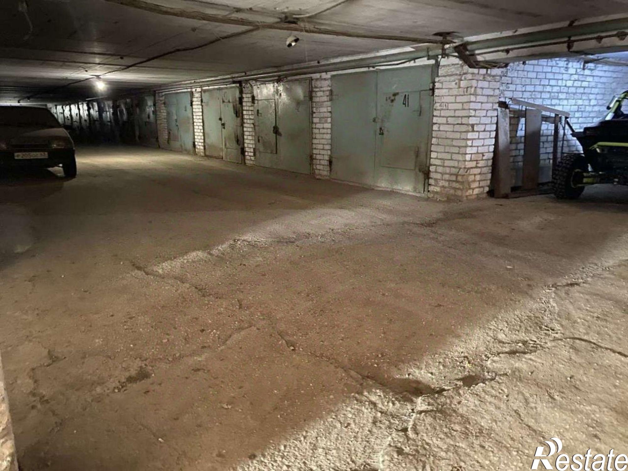 Купить гараж, место в паркинге за 700 002 рублей на ул Демократическая, 61