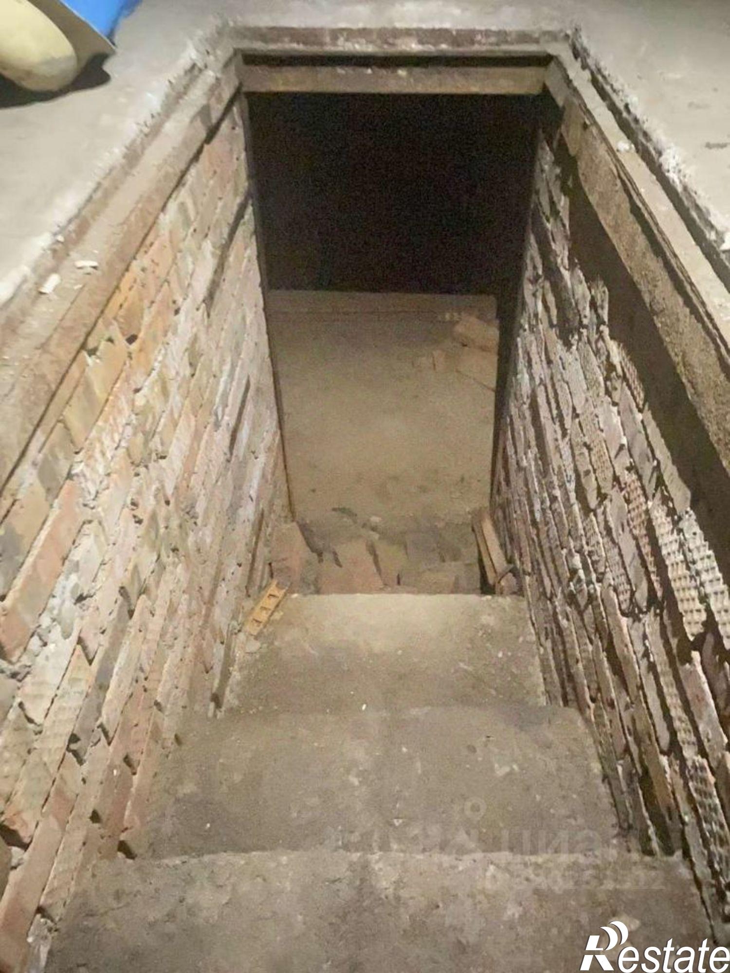 Купить гараж, место в паркинге за 700 002 рублей на ул Демократическая, 61