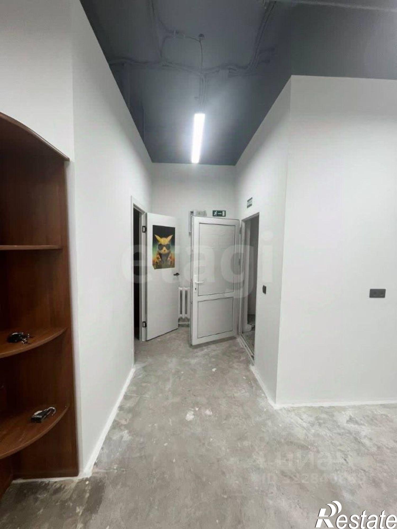 Купить офис, помещение под офис за 14 000 100 рублей на ул Маяковского, 95