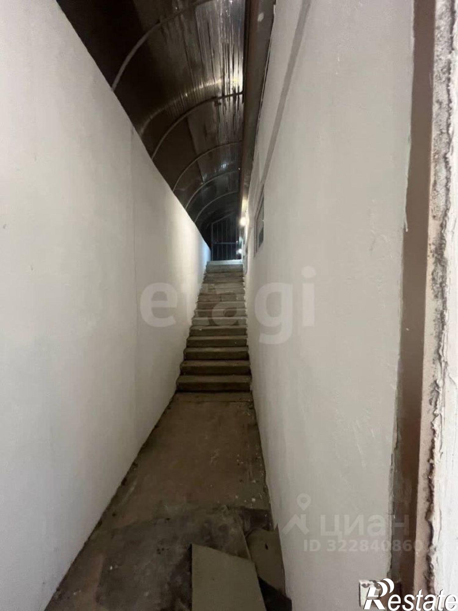 Купить офис, помещение под офис за 14 000 100 рублей на ул Маяковского, 95