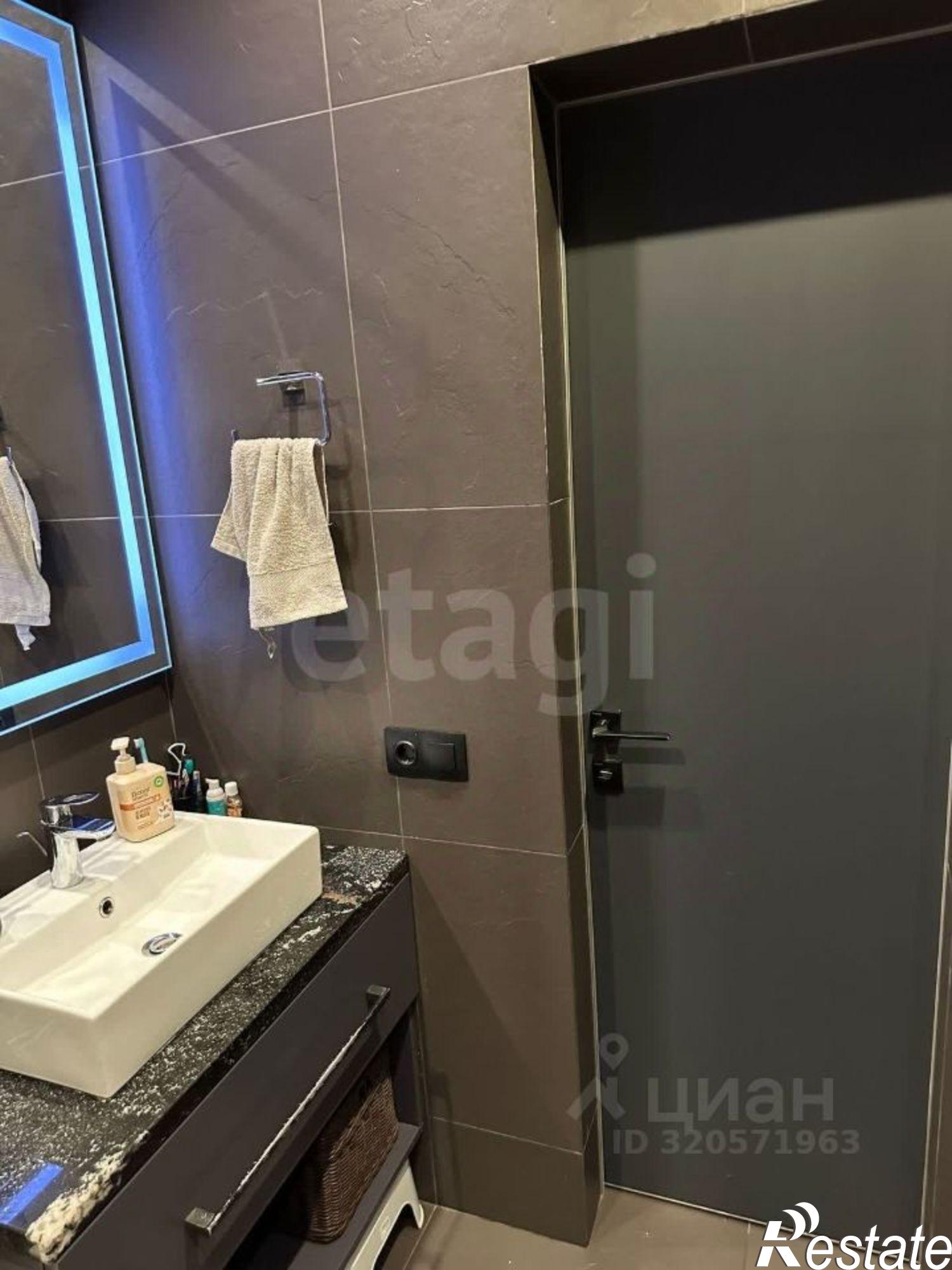 Купить квартиру за 11 750 000 рублей на ул Арцыбушевская, 164