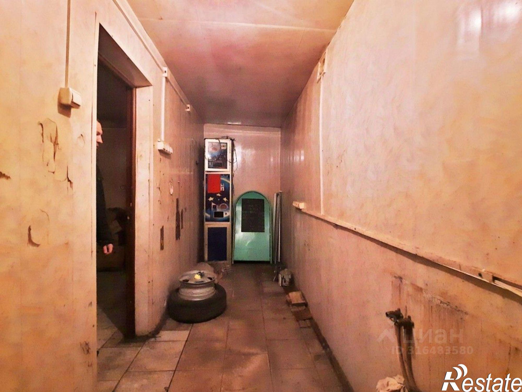 Сдать ОСЗ, отдельно стоящее здание за 175 005 рублей на проспект Кирова, 180А