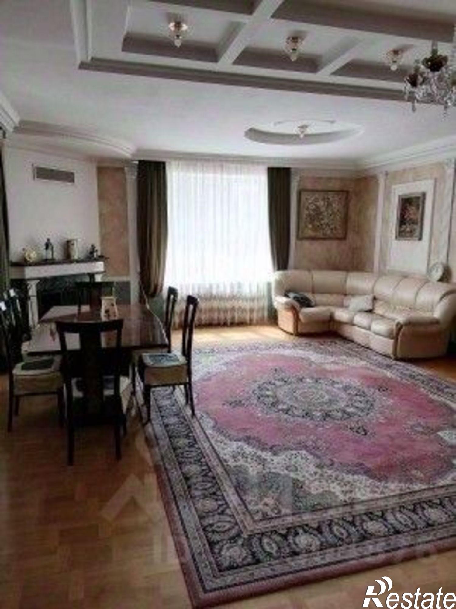 Сдать дачу, дом, коттедж за 175 000 рублей на улица Лейтенанта Шмидта, 24