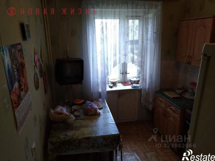 4-комн квартира улица Советской Армии, 127,  д. 127