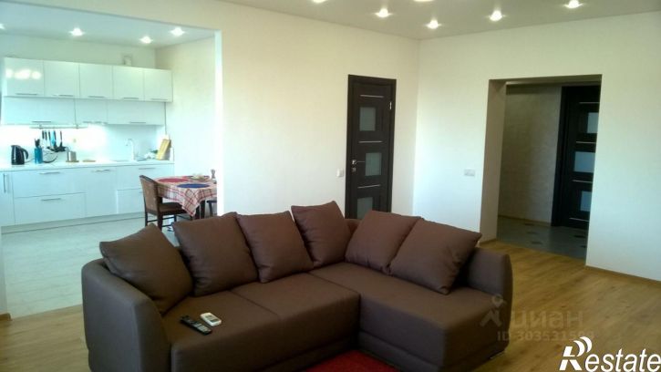 2-комн квартира Революционная улица, 128,  д. 128