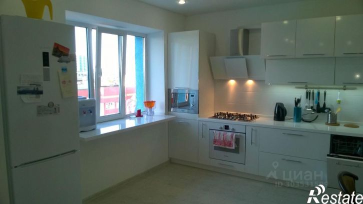 2-комн квартира Революционная улица, 128,  д. 128