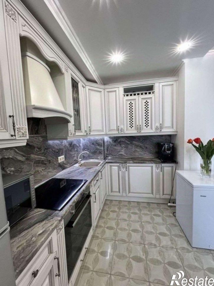 2-комн квартира Ново-Садовая улица (дублёр), 303А,  д. 303А