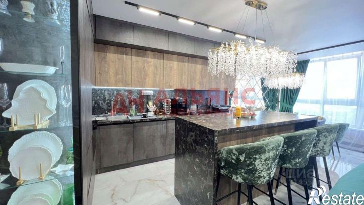 3-комн квартира улица Виталия Талабаева, 2,  д. 2