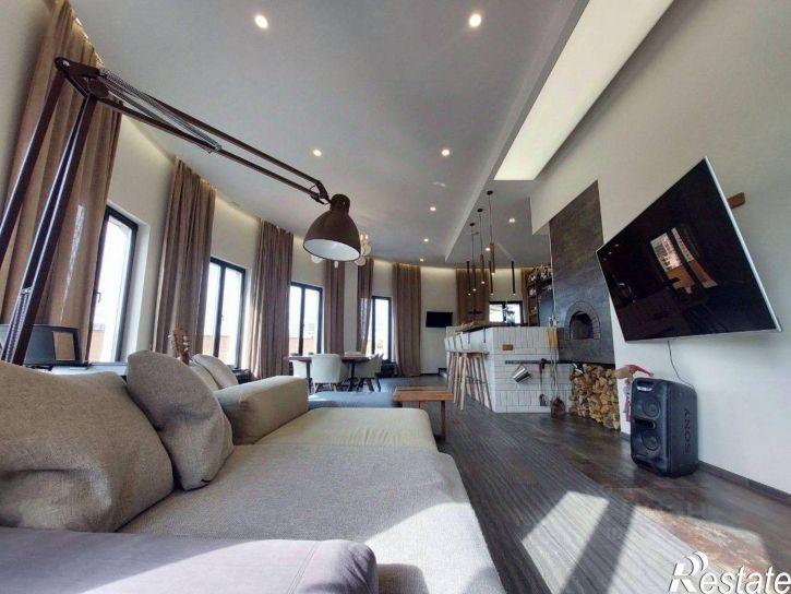 3-комн квартира улица Чкалова, 72,  д. 72