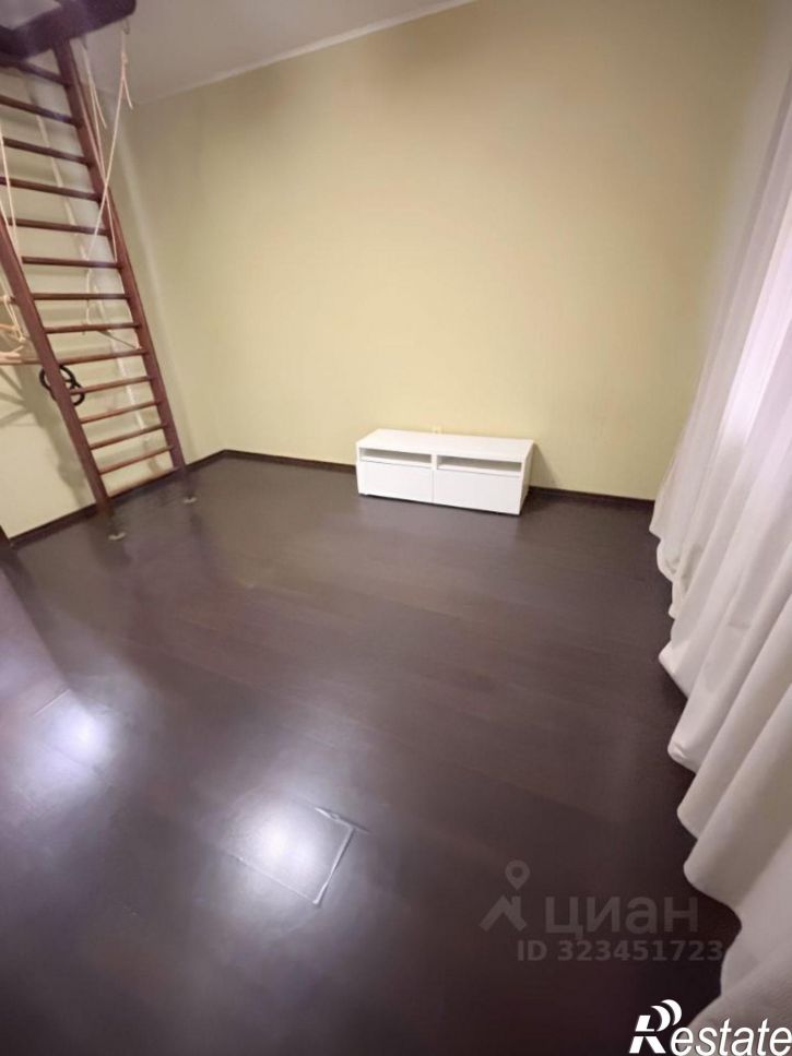 2-комн квартира улица Авроры, 146В,  д. 146В