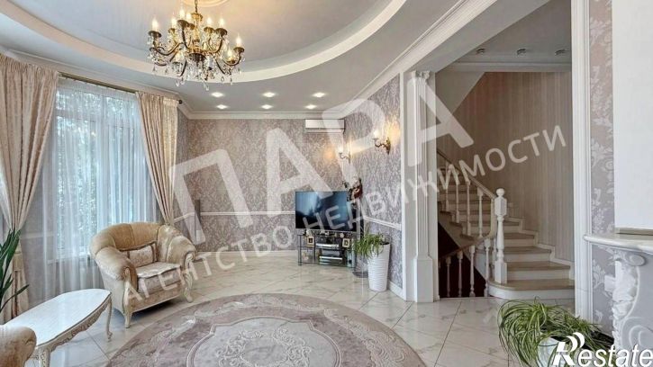 2-комн квартира 7-я линия, 100В,  д. 100В