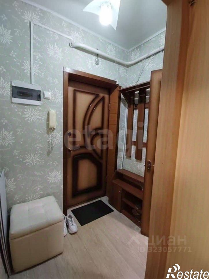 2-комн квартира улица Чкаловский Спуск, 1,  д. 1