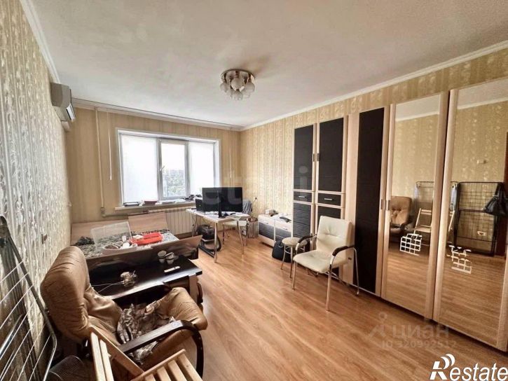 3-комн квартира улица Александра Матросова, 49,  д. 49