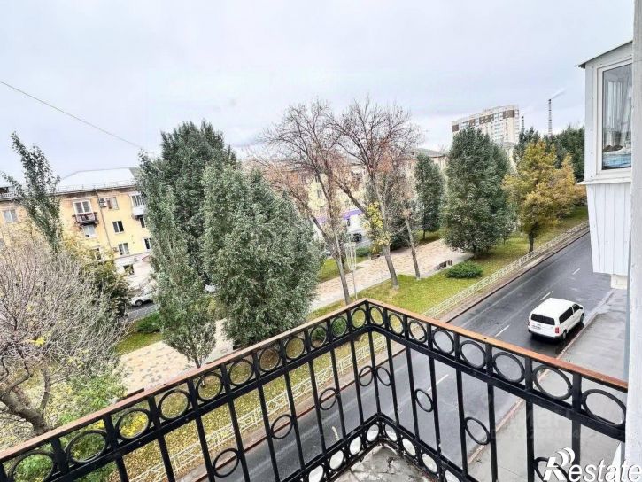 Комната пр-кт Металлургов, 77,  д. 77