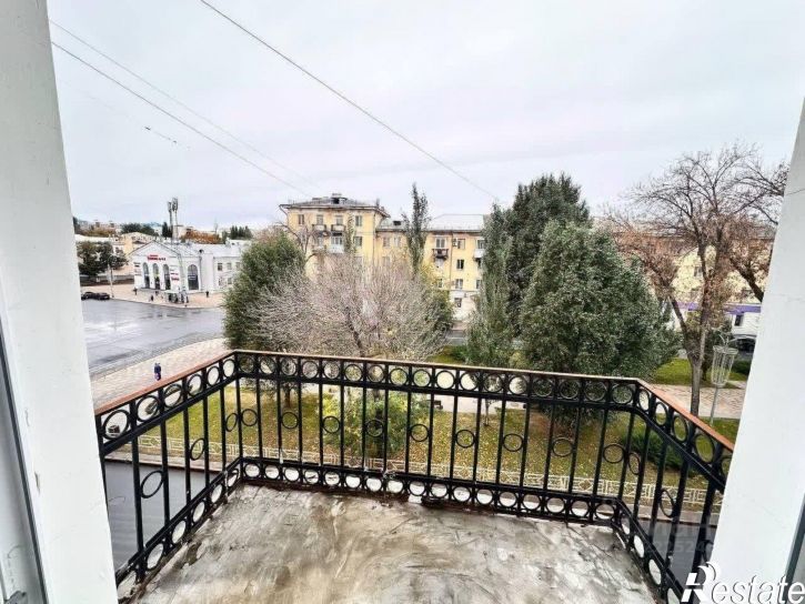 Комната пр-кт Металлургов, 77,  д. 77