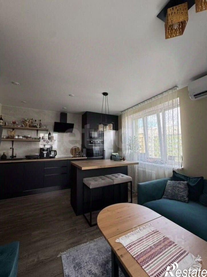 2-комн квартира Революционная улица, 101Д,  д. 101Д