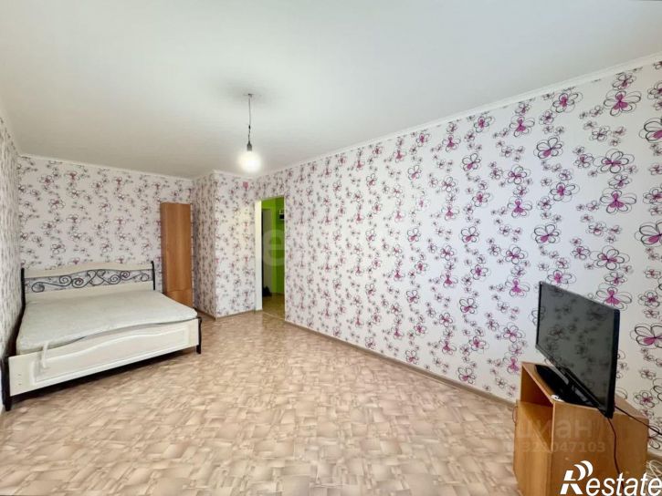 1-комн квартира улица Евгения Золотухина, 11,  д. 11